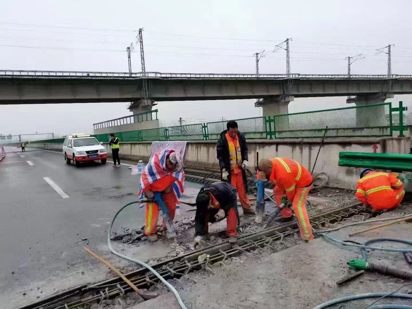 纳雍桥梁伸缩缝抢修料